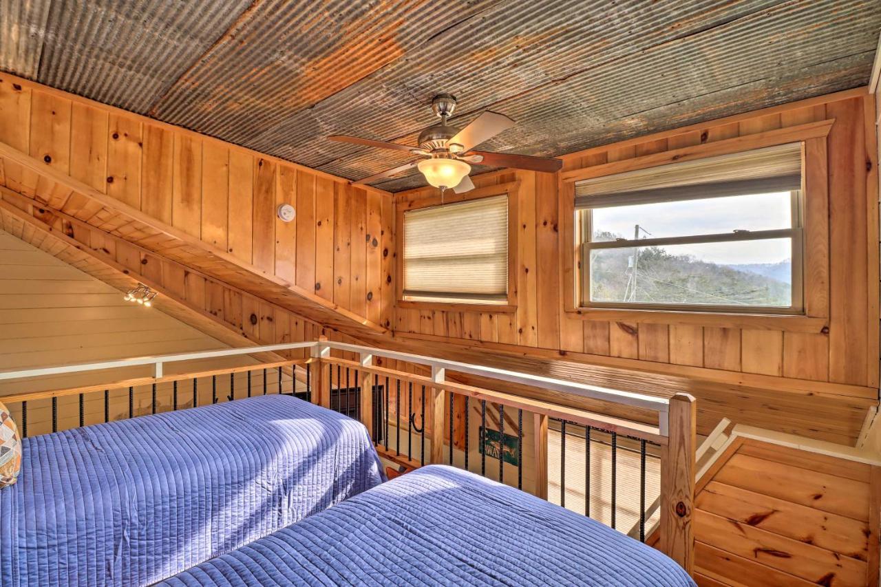 Pet-Friendly Studio With Loft And Mountain Views! Esterno foto
